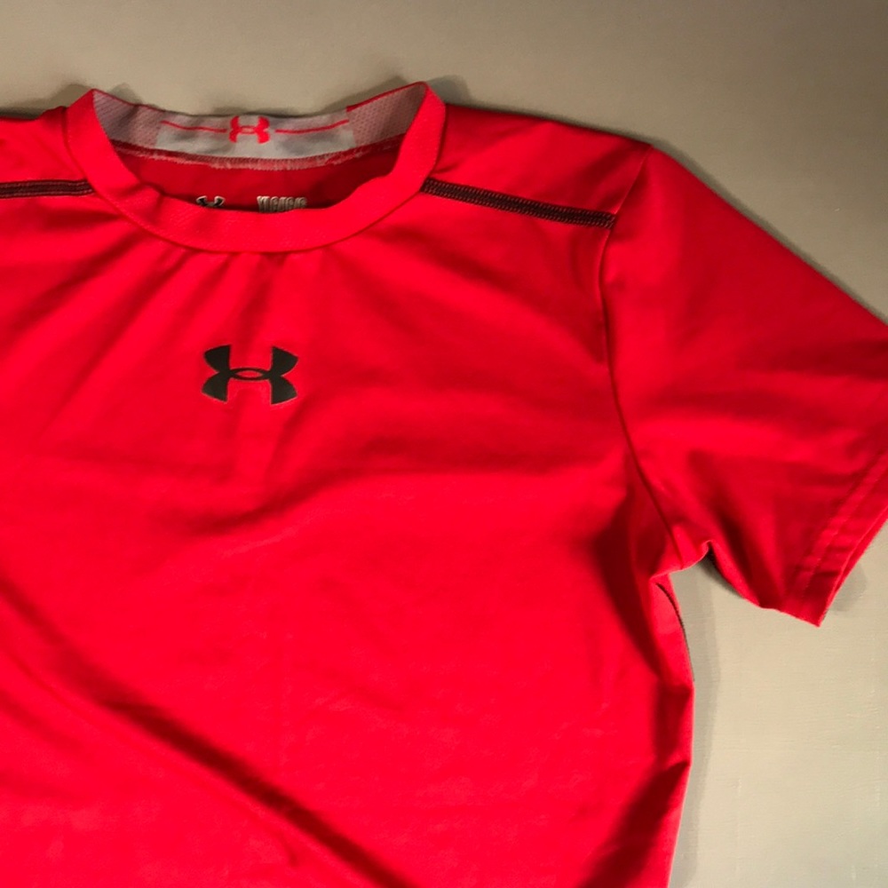 Red Under Armour shirt.  Boys or girls??
